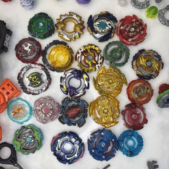 Beyblade Lot - Metal & Plastic - Mixed Lot with Launchers & Burst Series - Picture 2 of 15